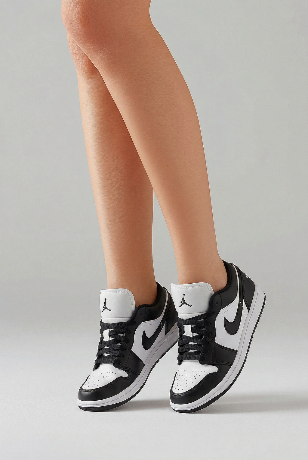 Tenis Air Jordan 1 Low Blanco y Negro - Originales