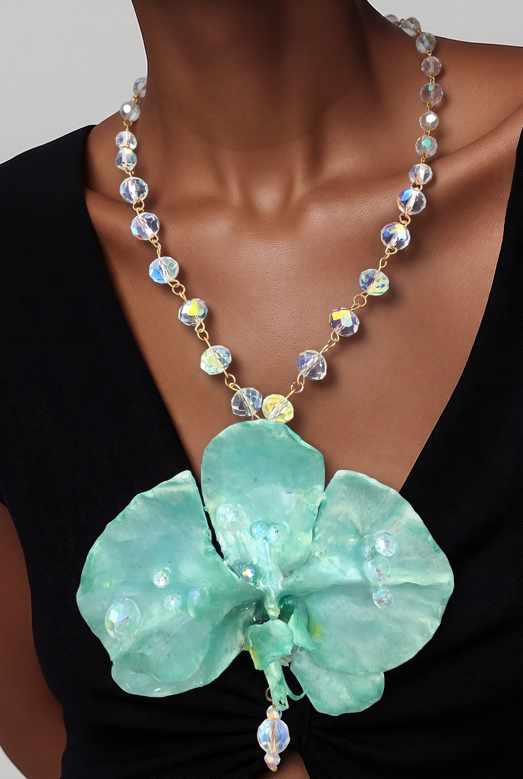Collar Orquidea Esmeralda Preservada - Hecho a Mano