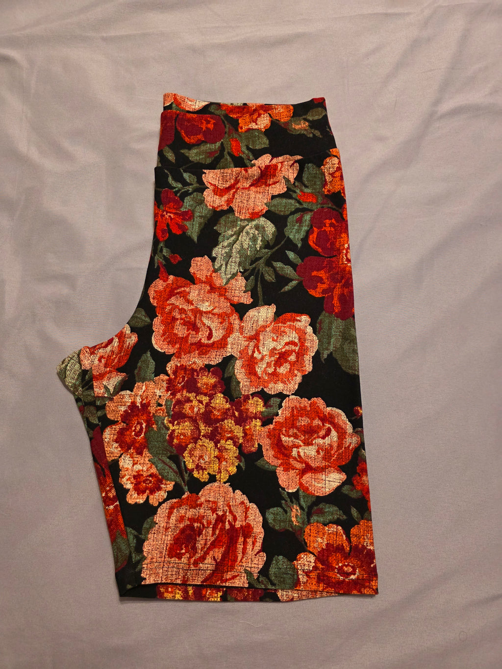 Licra corta floral artesanal para mujer